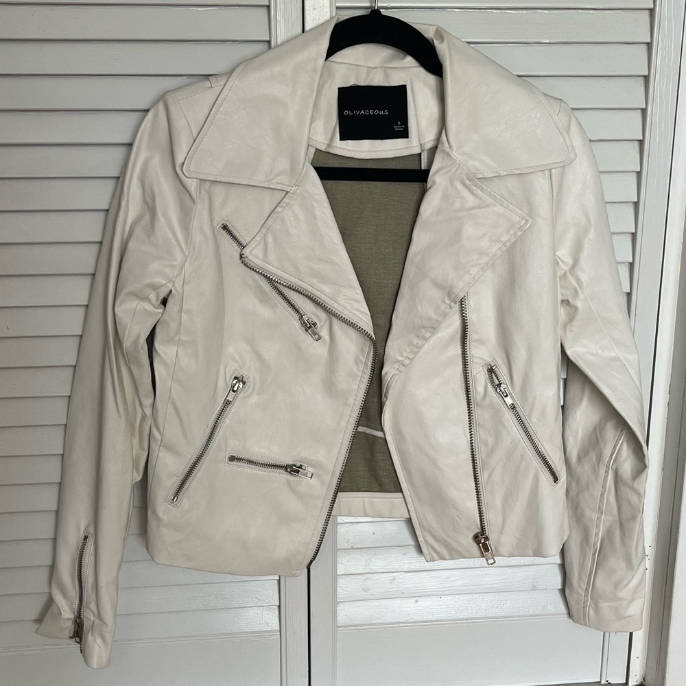 Olivaceous, White leather jacket. Small